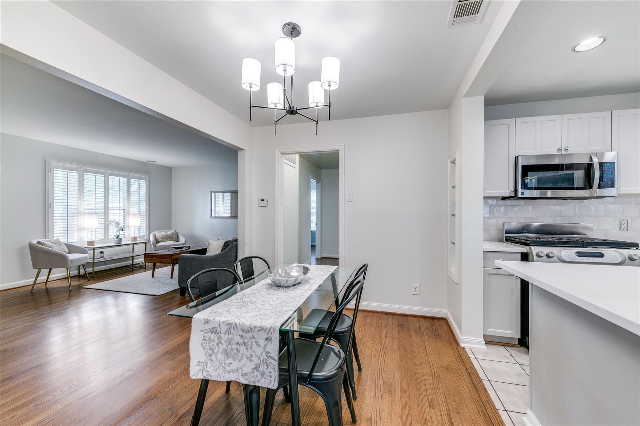 Cozy Chic Dining Room.jpeg