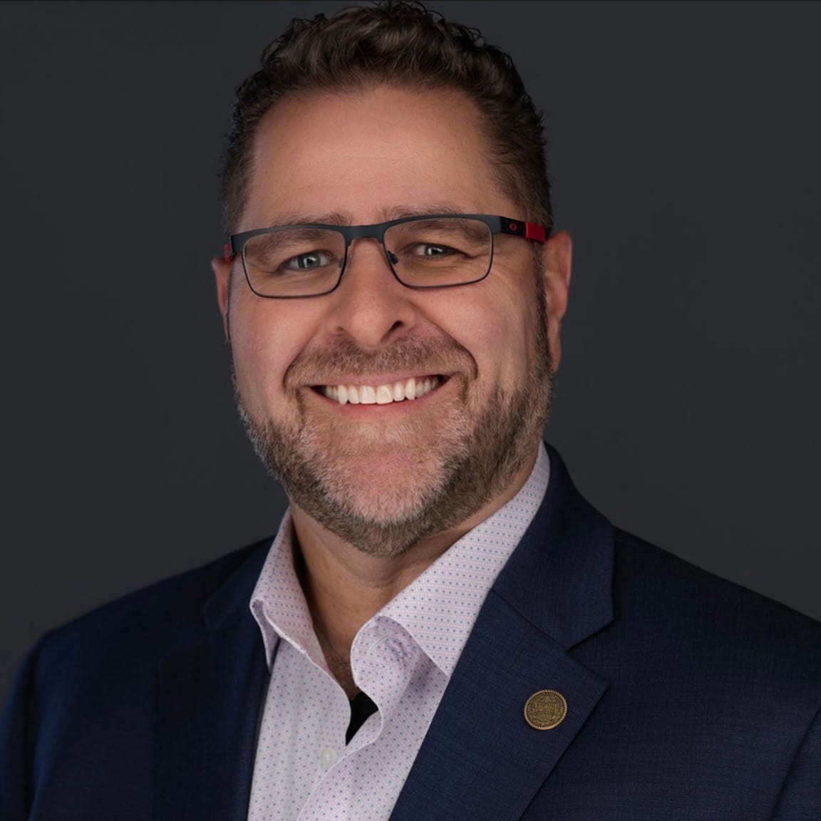 Headshot of Brian Edwards, founder of The Whiskey Wayfarer, a whiskey sommelier based in Dallas–Fort Worth.
