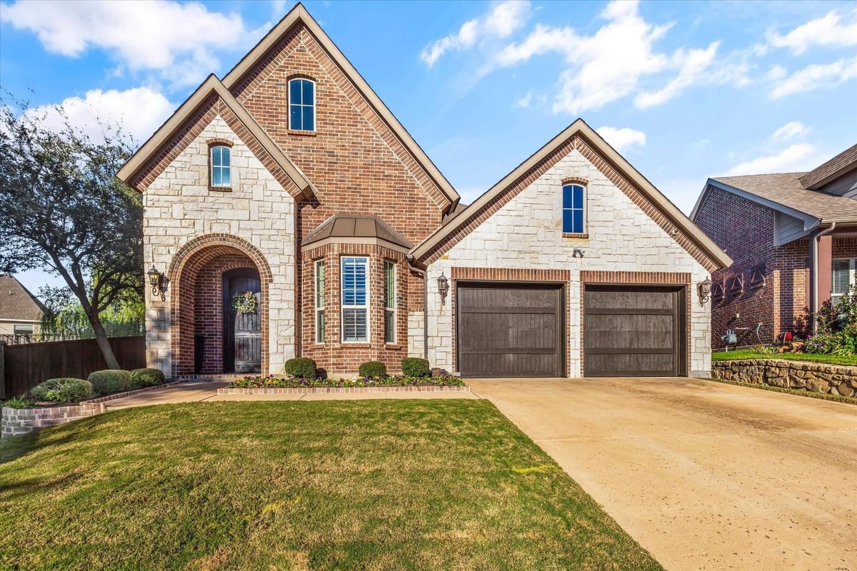 Exterior of 7321 Brightwater Road, a home in the Riverhills neighborhood of Fort Worth, Texas, near the Trinity River and Trinity Trails.